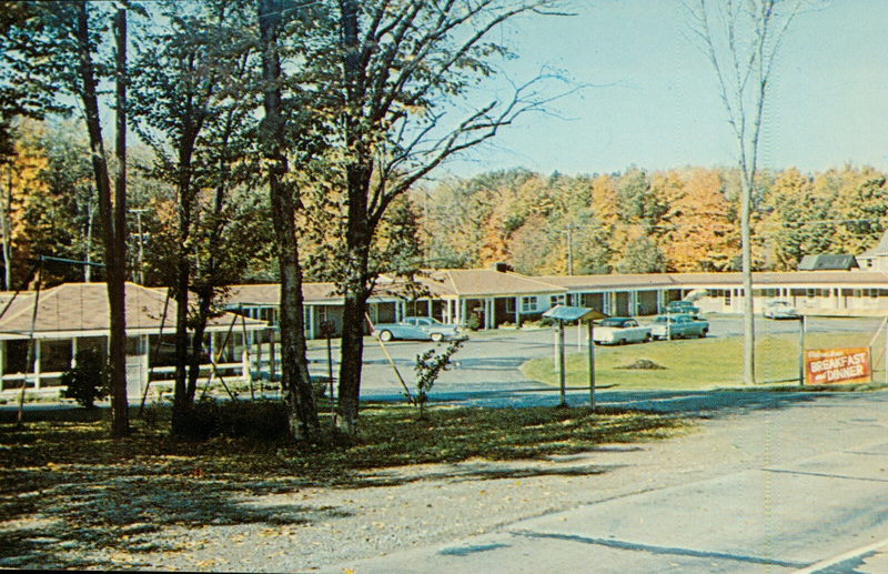 Crestwood Motel - Vintage Postcard (newer photo)